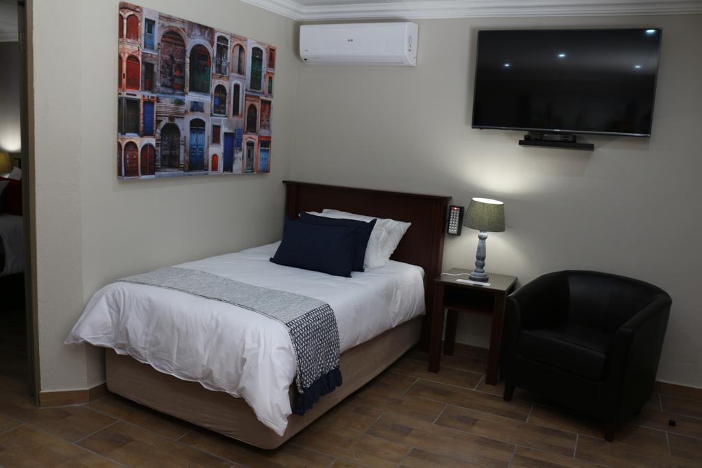 Hummingbird'S Nest Hotel Mbombela Exterior photo